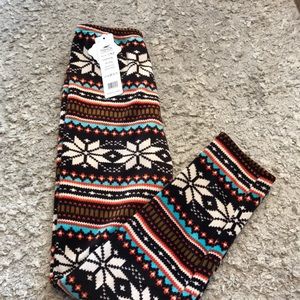 Fleece lined leggings in a fun fall autumn leaf print